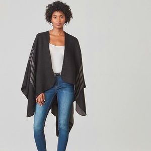 BB DAKOTA X FABFITFUN PONCHO
